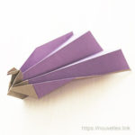 ダイソーの折り紙の本 おりがみブック⑦ おりがみひこうき 孔雀飛行機