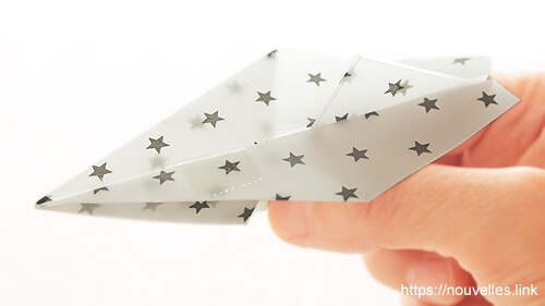 ダイソーの折り紙の本 おりがみブック⑦ おりがみひこうき スターウイング