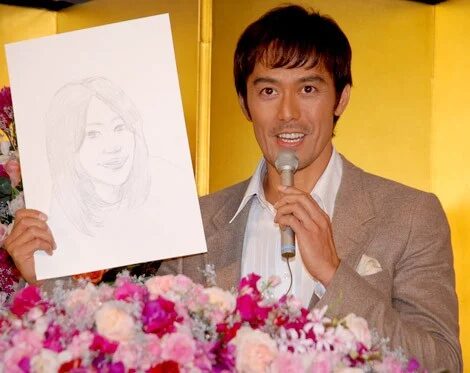 阿部寛の奥さんの顔が話題に！年齢や馴れ初めも紹介