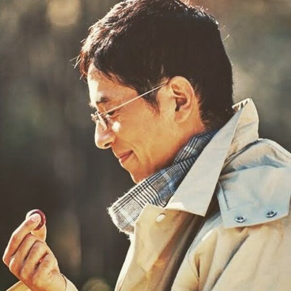 メガネ俳優おじさん50代が光る脇役出演作と演技の魅力