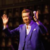 山川豊の奥さんとの離婚理由と現在も続く家族の支え